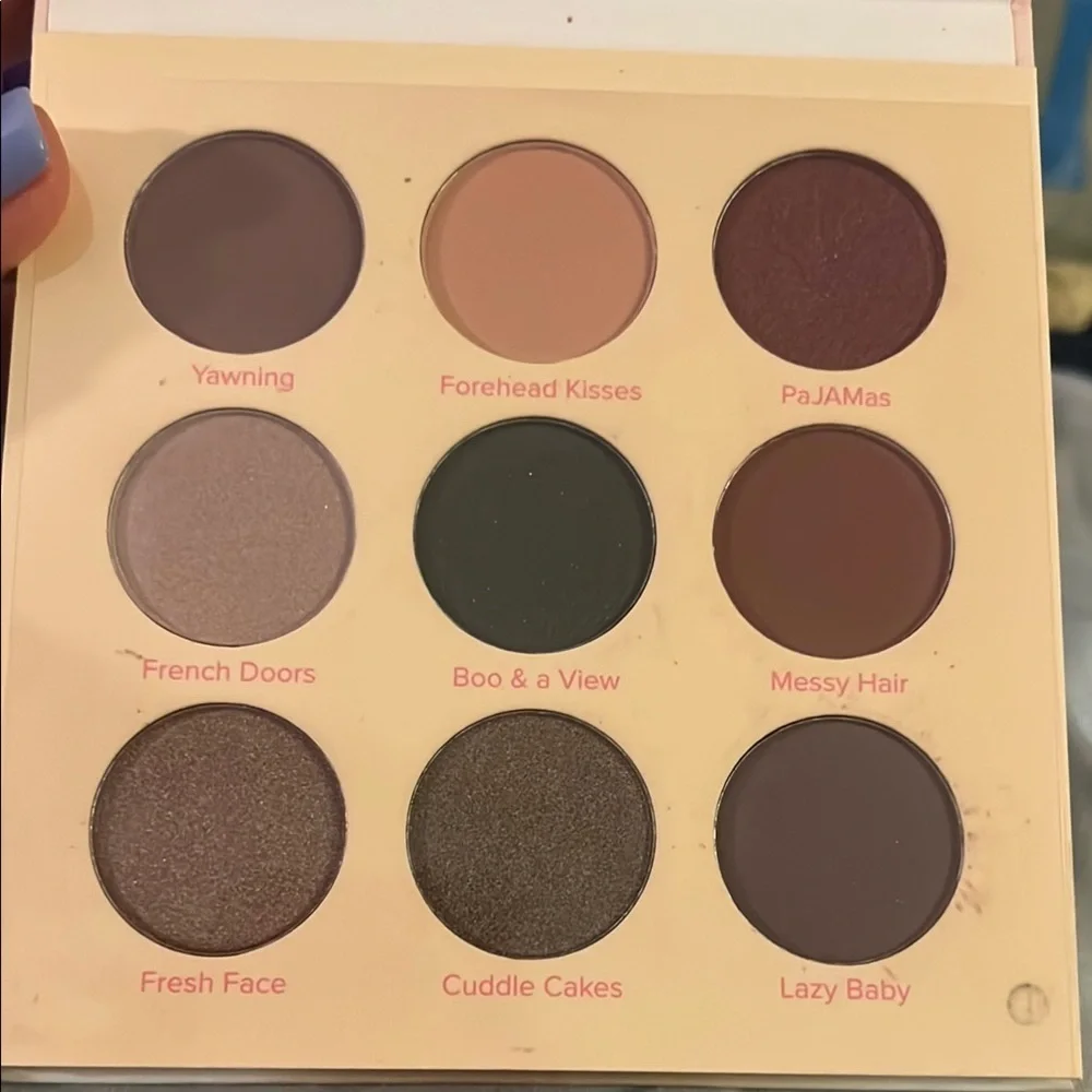 Beauty Bakerie Pink Eyeshadow Palette